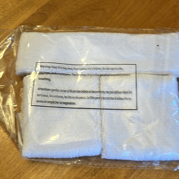 Lilly Pulitzer brand new sweatbands - Picture 2 of 2